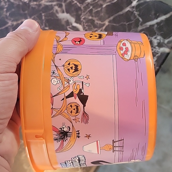 Lot of 3 items of halloween Decoration mask 2 buckets Charlie Chaplin Minions - Picture 11 of 12